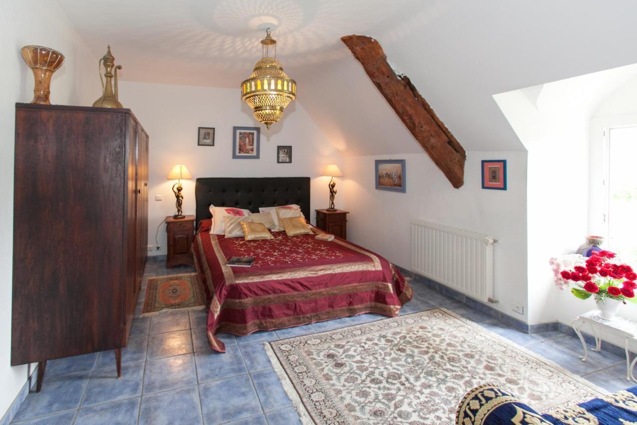 Chambres D'Hotes - Les Palmiers Corseul Екстериор снимка